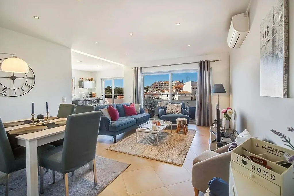 Nieuw Modern Appartement Met Alle Faciliteiten. Lagos